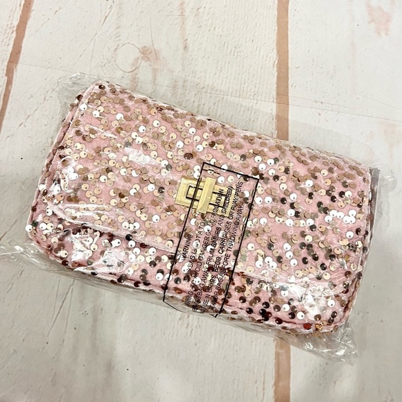 NWT Linea Donna Iridescent Pink Sequin Velour Convertible Crossbody Clutch Bag - Picture 9 of 9